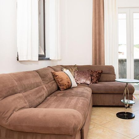 Apartman Mira i Denis Supetarska Draga Exteriör bild