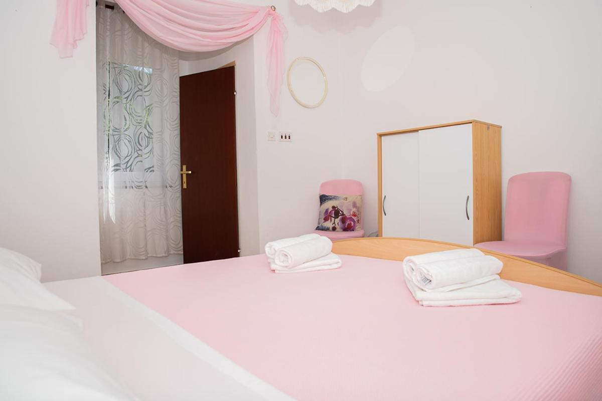 Apartman Mira i Denis Supetarska Draga Exteriör bild