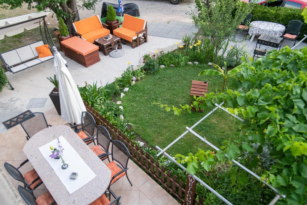Apartman Mira i Denis Supetarska Draga Exteriör bild